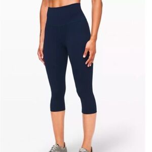 Lululemon Wunder Under High-Rise Crop 17" *Luxtreme Color Navy Size 2